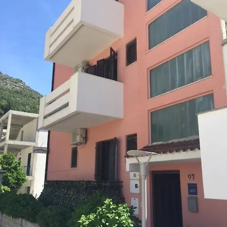 Krolo Appartement *