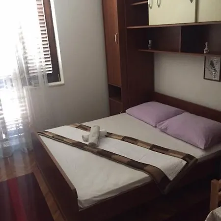 Krolo Drvenik (Split-Dalmatia)